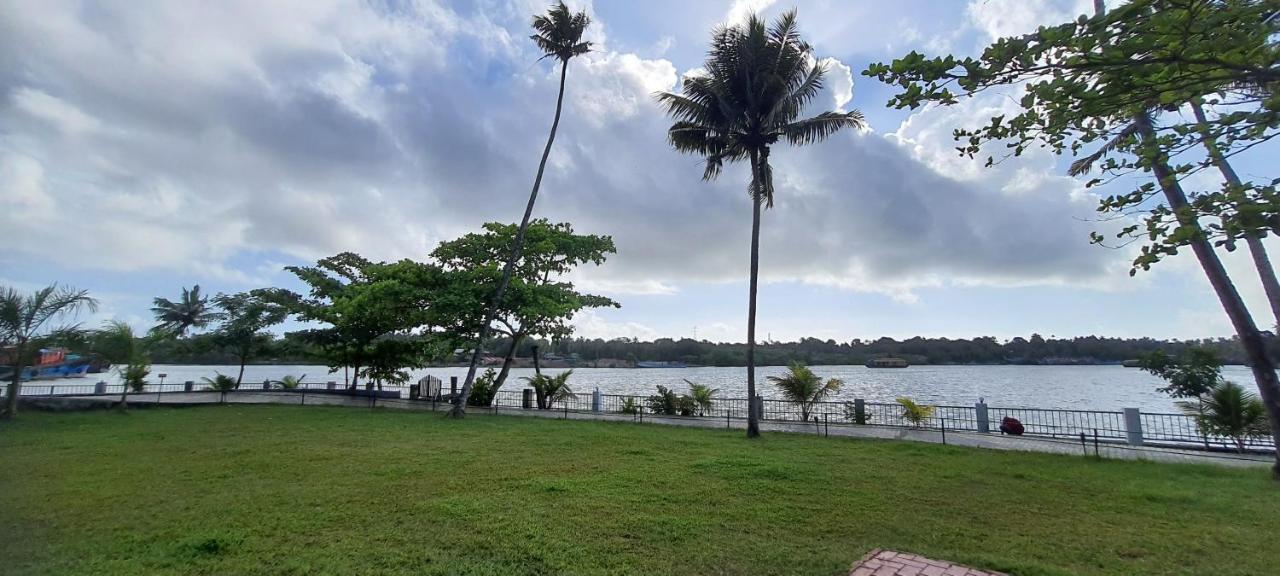 Ripples Service Villas Kollam Eksteriør bilde